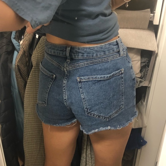 Denim shorts - Picture 3 of 6